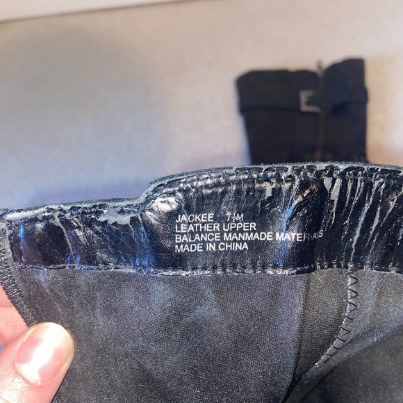 Boots - Picture 3 of 3